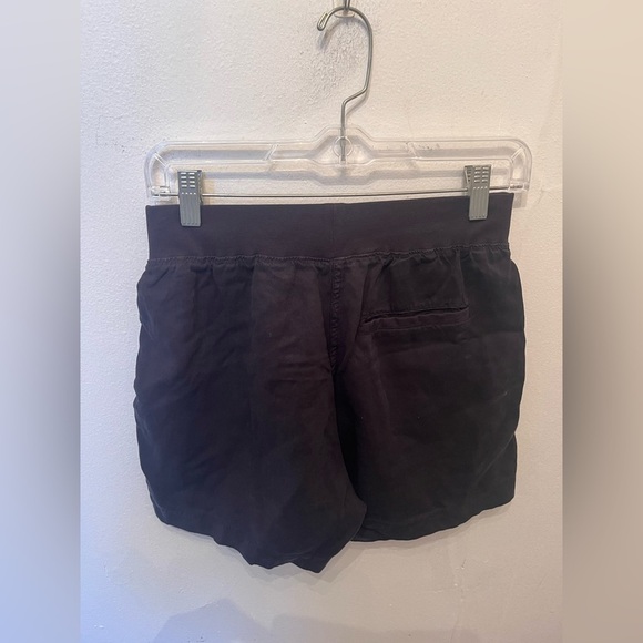 Faherty Arlie Day Charcoal Cloth Shorts Size Small - Picture 3 of 3